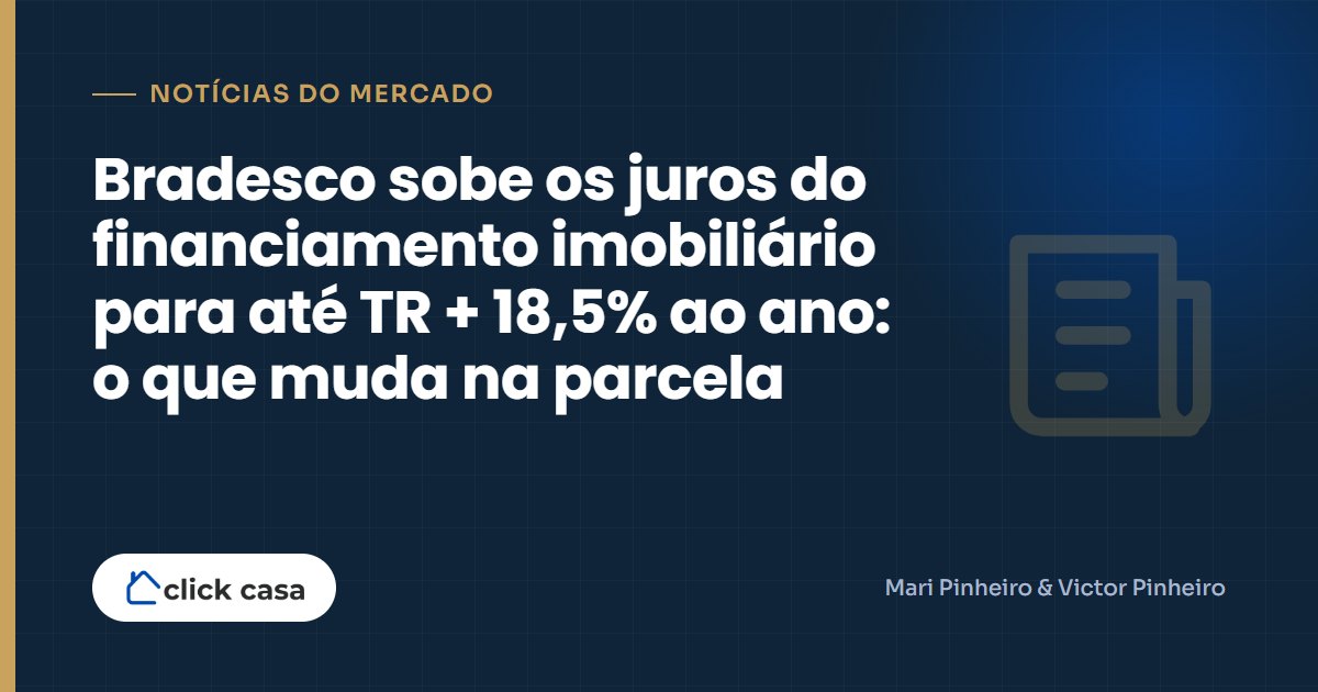 Corretor revisando com o cliente uma simulação de financiamento imobiliário com taxa mais alta