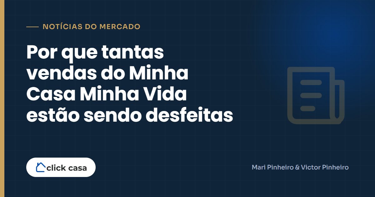 Contrato de compra de imóvel sendo revisado por corretor e cliente